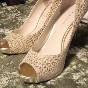 Heels with gold sparkles